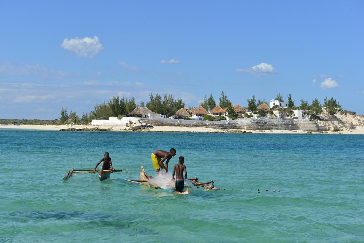ホテル Salary Bay Tsifota エクステリア 写真